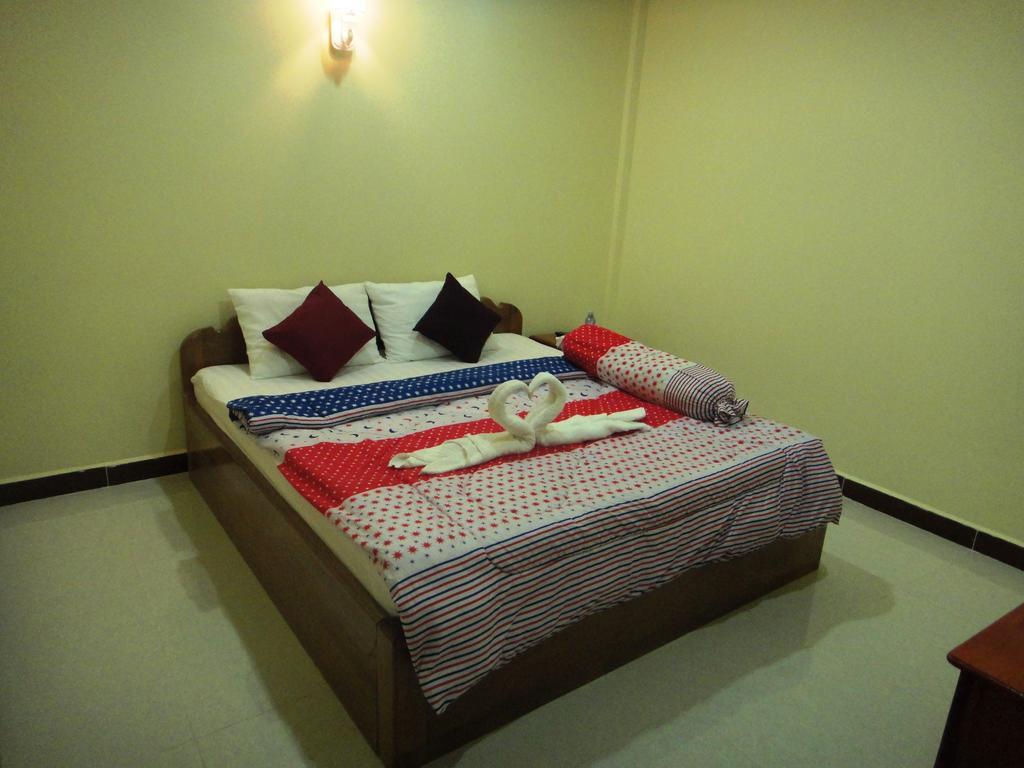Khemra I Guesthouse Kampot Habitación foto